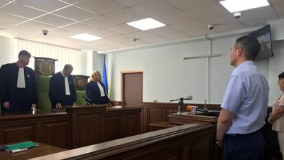 У Тернополі в суді розглядали справу вчителя, якого відсторонили від роботи