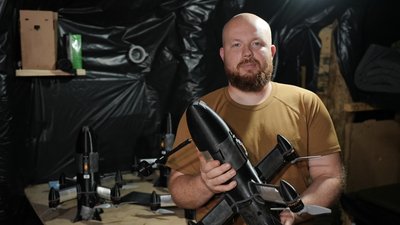 Ось такими дронами-перехоплювачами P1-SUN знищують російськи БПЛА на Донеччині