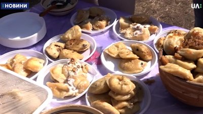 У Черкасах відбувся фестиваль вареників У Черкасах відбувся фестиваль вареників