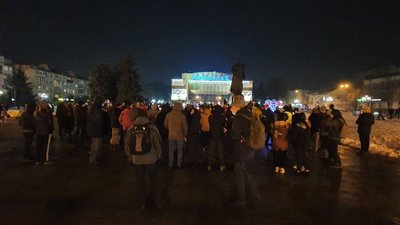 У Рівному вийшли на підтримку Сергія Стерненка. Що відбувається на майдані У Рівному вийшли на підтримку Сергія Стерненка. Що відбувається на майдані