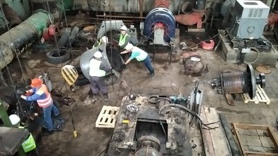На Житомирщині через аварію на насосній станції у річці Тетерів гине риба На Житомирщині через аварію на насосній станції у річці Тетерів гине риба