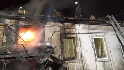 У Конотопі на Сумщині загорівся будинок на трьох господарів