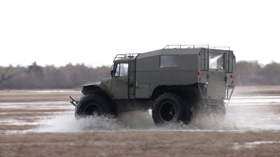 Майстер з Рівненщини розповів та показав, як виготовляв болотохід Майстер з Рівненщини розповів та показав, як виготовляв болотохід