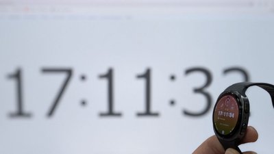 Перехід на зимовий час: коли і навіщо Україна переводить годинники Перехід на зимовий час: коли і навіщо Україна переводить годинники