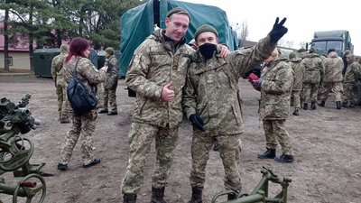 Полеглий Іван Ковальов з побратимом Полеглий Іван Ковальов з побратимом