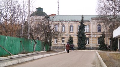 На Житомирщині майже 5 мільйонів гривень виділили з бюджету громади на будівництво пандусів На Житомирщині майже 5 мільйонів гривень виділили з бюджету громади на будівництво пандусів