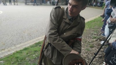 Марш слави, реконструкція подій, панахида. В Івано-Франківську відзначили День Героїв Марш слави, реконструкція подій, панахида. В Івано-Франківську відзначили День Героїв