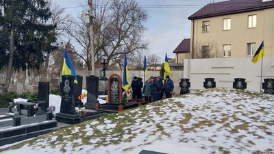 "Якби не Майдан, він в перші дні був би на Донбасі", – батько Олексія Братушки з Сум розповів про сина "Якби не Майдан, він в перші дні був би на Донбасі", – батько Олексія Братушки з Сум розповів про сина