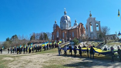 На Тернопільщині попрощалися з бійцем Іваном Синишиним