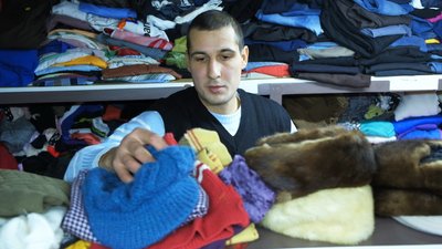 "Спав на картоні, їв, що сусіди принесуть". Історія вінничанина Сергія Ковалюка "Спав на картоні, їв, що сусіди принесуть". Історія вінничанина Сергія Ковалюка