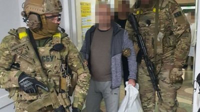 Вводив у Херсоні "рубльову зону". СБУ затримала екскерівника банку РФ