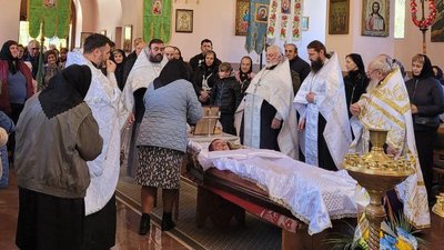 На Закарпатті попрощалися із полеглим захисником Іваном Шушманом На Закарпатті попрощалися із полеглим захисником Іваном Шушманом