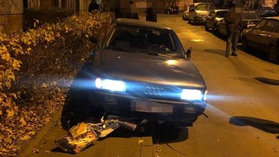 В Івано-Франківську автомобіль Audi наїхав на 3-річного хлопчика у візку