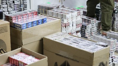 У Миколаєві поліцейські вилучили понад 230 тисяч пачок нелегальних цигарок