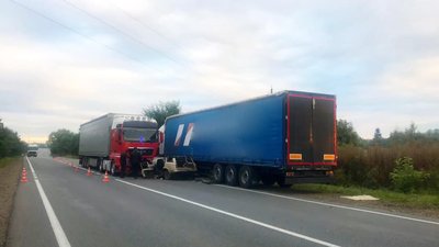 Троє закарпатців та громадянин Румунії - стало відомо, хто загинув у ДТП у Коломиї