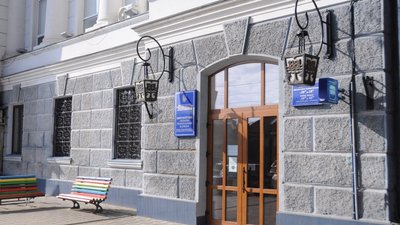 "Час, події, люди". До ювілею заснування Миколаївської області підготували книжкову виставку
