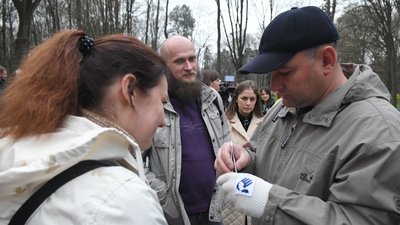 В Івано-Франківську випустили на волю понад сотню кажанів В Івано-Франківську випустили на волю понад сотню кажанів
