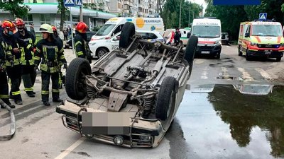У Черкасах сталась ДТП. Травмувались дві жінки та дитина У Черкасах сталась ДТП. Травмувались дві жінки та дитина