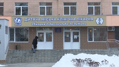 У тяжкому стані: у лікарні Полтави перебуває чотирирічний хлопчик з тілесними ушкодженнями