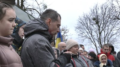 Говорив: будемо жити на вільній землі. На Черкащині прощалися з 21-річним воїном Говорив: будемо жити на вільній землі. На Черкащині прощалися з 21-річним воїном
