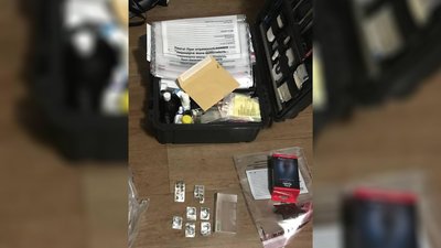 У Чернігові поліція затримала підозрюваного у спробі згвалтування малолітньої дівчинки У Чернігові поліція затримала підозрюваного у спробі згвалтування малолітньої дівчинки