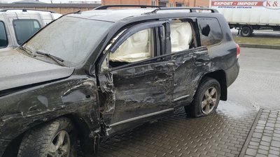 Неподалік Луцька сталася аварія за участю трьох авто Неподалік Луцька сталася аварія за участю трьох авто