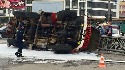 У Франківську перекинулося пожежне авто