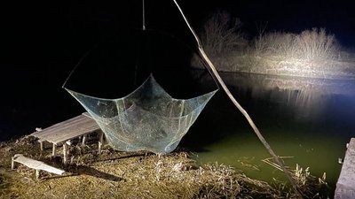 На Черкащині впіймали браконьєрів, які ловили рибу в заказнику На Черкащині впіймали браконьєрів, які ловили рибу в заказнику