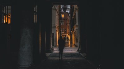 У Чернівцях продовжать вимикати вуличне освітлення, щоб зменшити навантаження на енергосистему