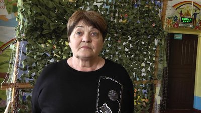Конфісковані браконьєрські сітки передали волонтерам із житомирського ліцею Конфісковані браконьєрські сітки передали волонтерам із житомирського ліцею