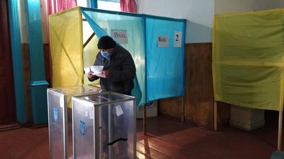 Чверть виборців проголосували на повторних виборах міського голови у Новгороді-Сіверському