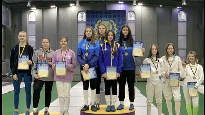 Черкаські фехтувальники вибороли 13 медалей чемпіонату України