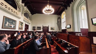 50 авто для військових, гроші на підтримку прикордонників та ТрО. У Мукачеві внесли зміни до річного бюджету