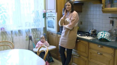 Фото доньки побачила в інтернеті: лучанка розповіла, як стала мамою дитині з дитбудинку Фото доньки побачила в інтернеті: лучанка розповіла, як стала мамою дитині з дитбудинку
