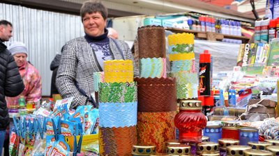 Повні прилавки, паски та багато людей: що відбувається на "Привозі" перед Великоднем. ФОТО Повні прилавки, паски та багато людей: що відбувається на "Привозі" перед Великоднем. ФОТО