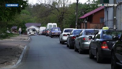 Затори у Чернігові: зранку через ремонтні роботи був ускладнений рух на декількох вулицях Затори у Чернігові: зранку через ремонтні роботи був ускладнений рух на декількох вулицях