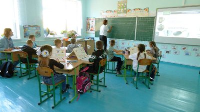 Інклюзивна освіта на Вінниччині: хто такий асистент дитини і як він допомагає під час навчання Інклюзивна освіта на Вінниччині: хто такий асистент дитини і як він допомагає під час навчання
