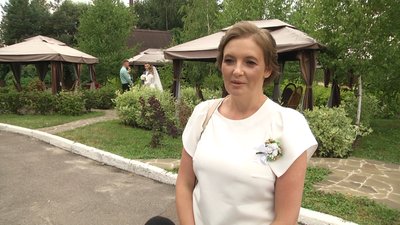 На Житомирщині молодята свої весільні подарунки передали малозабезпеченим родинам На Житомирщині молодята свої весільні подарунки передали малозабезпеченим родинам