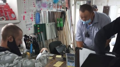 В Устинівському районі на Кіровоградщині виявили двох нелегальних працівників В Устинівському районі на Кіровоградщині виявили двох нелегальних працівників