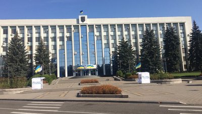 Вночі у Рівному одна з партій оголосила безстроковий протест. Чому так сталось Вночі у Рівному одна з партій оголосила безстроковий протест. Чому так сталось