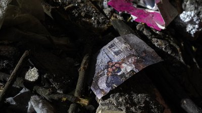 "На мене посипалися з поличок чашки, балкон вилетів". Очевидці розповідають про ракетний удар по Дніпру