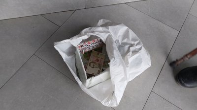 Мешканка Сум зібрала 55 тисяч для ЗСУ, розповідаючи вірші Мешканка Сум зібрала 55 тисяч для ЗСУ, розповідаючи вірші