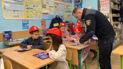 У 6 школах Києва облаштували для дітей "Класи безпеки"