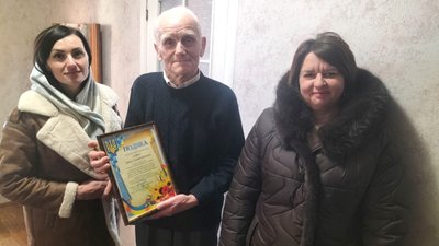 Імениннику вручили грамоту, 16 січня 2026