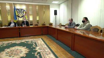 На Рівненщині зареєстрували нових депутатів облради. Але не всіх