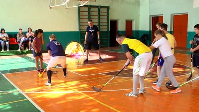 У Житомирі вперше створили команду з флорболу для дітей з cиндромом Дауна