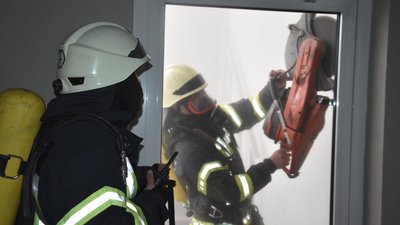 В Одесі горів офіс на 24 поверсі: травмованих немає В Одесі горів офіс на 24 поверсі: травмованих немає