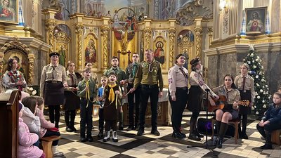 Тернопільські пластуни організували акцію "Різдвяна свічечка"