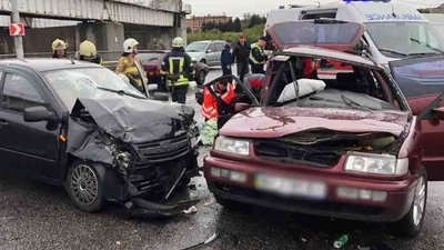 У Запоріжжі внаслідок ДТП четверо людей дістали травм