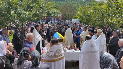 На Закарпатті попрощалися з полеглим захисником Віталієм Мацолою